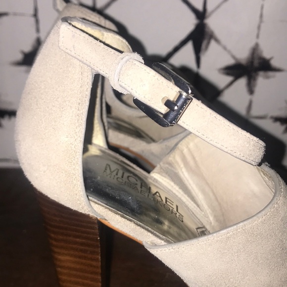 MICHAEL Michael Kors Suede Leather Heels - Picture 7 of 7